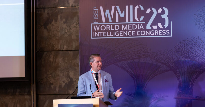 OBSERVER CEO Florian Laszlo beim FIBEP World Media Intelligence Congress 2023